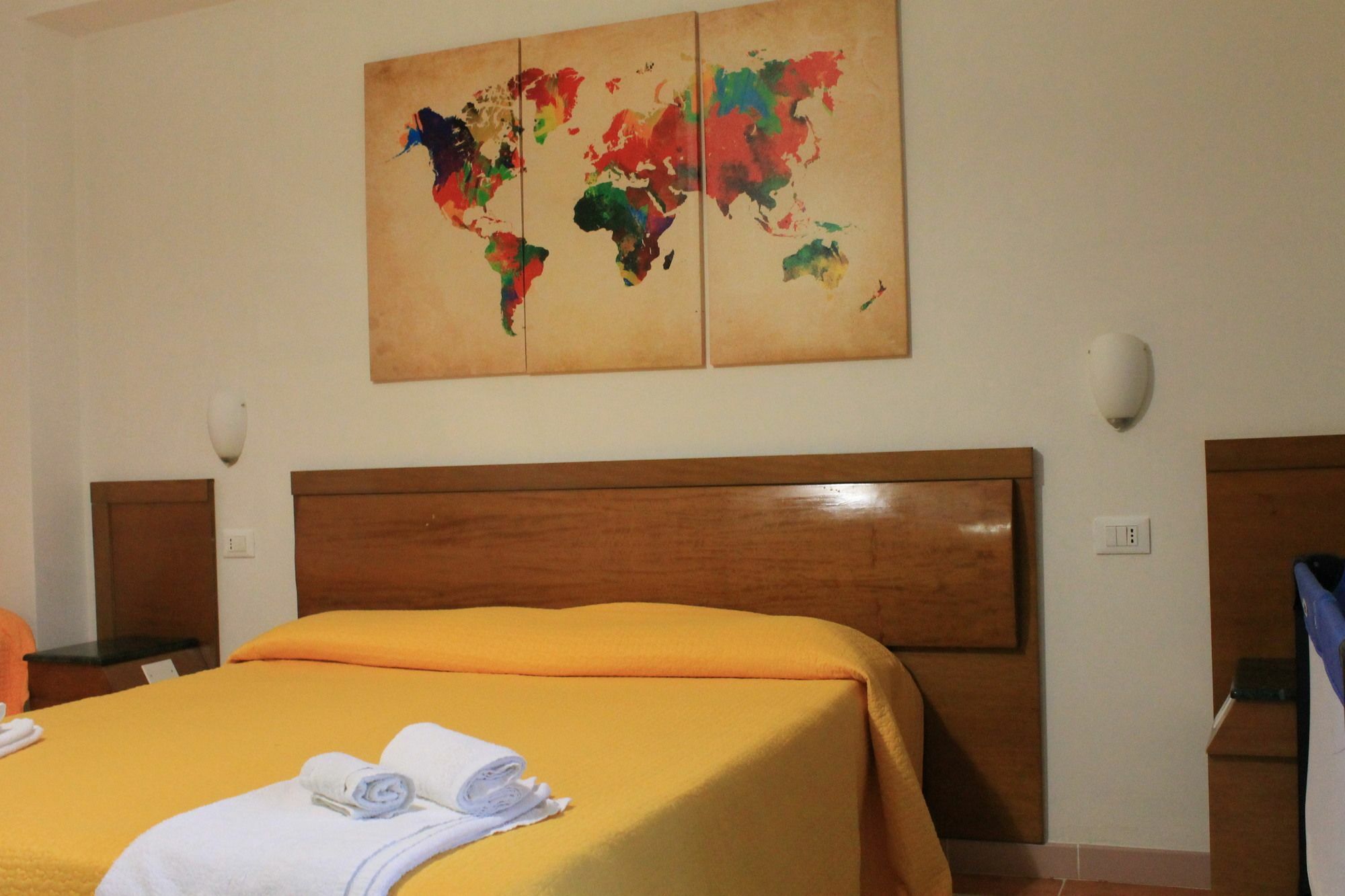 B&B Palazzo Manfredi Vieste, Fronte Mare Con Parcheggio Exterior photo